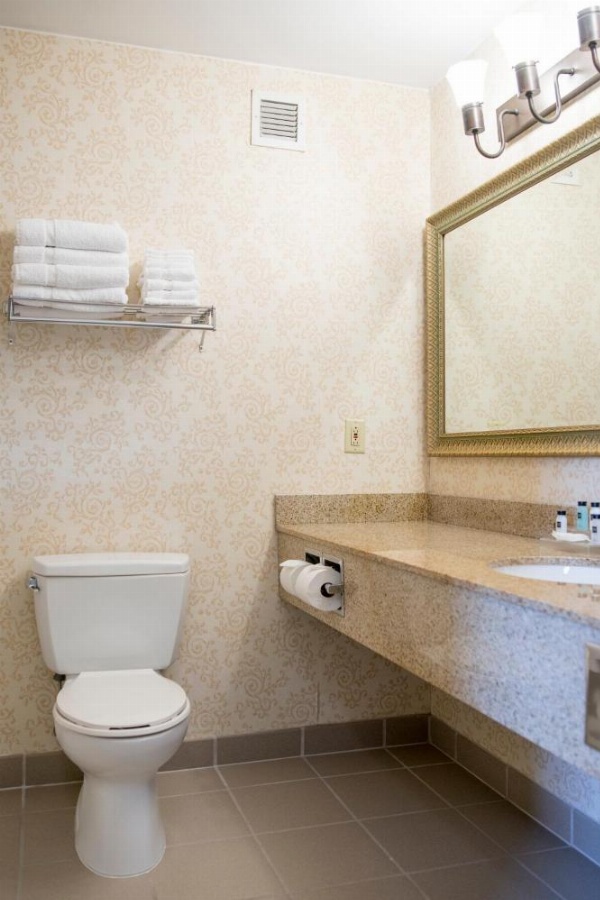 Country Inn & Suites by Radisson, Effingham, IL image 18