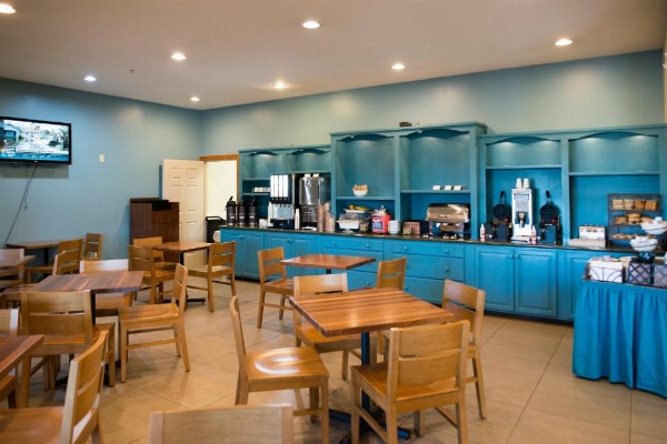 Country Inn & Suites by Radisson, Effingham, IL image 19